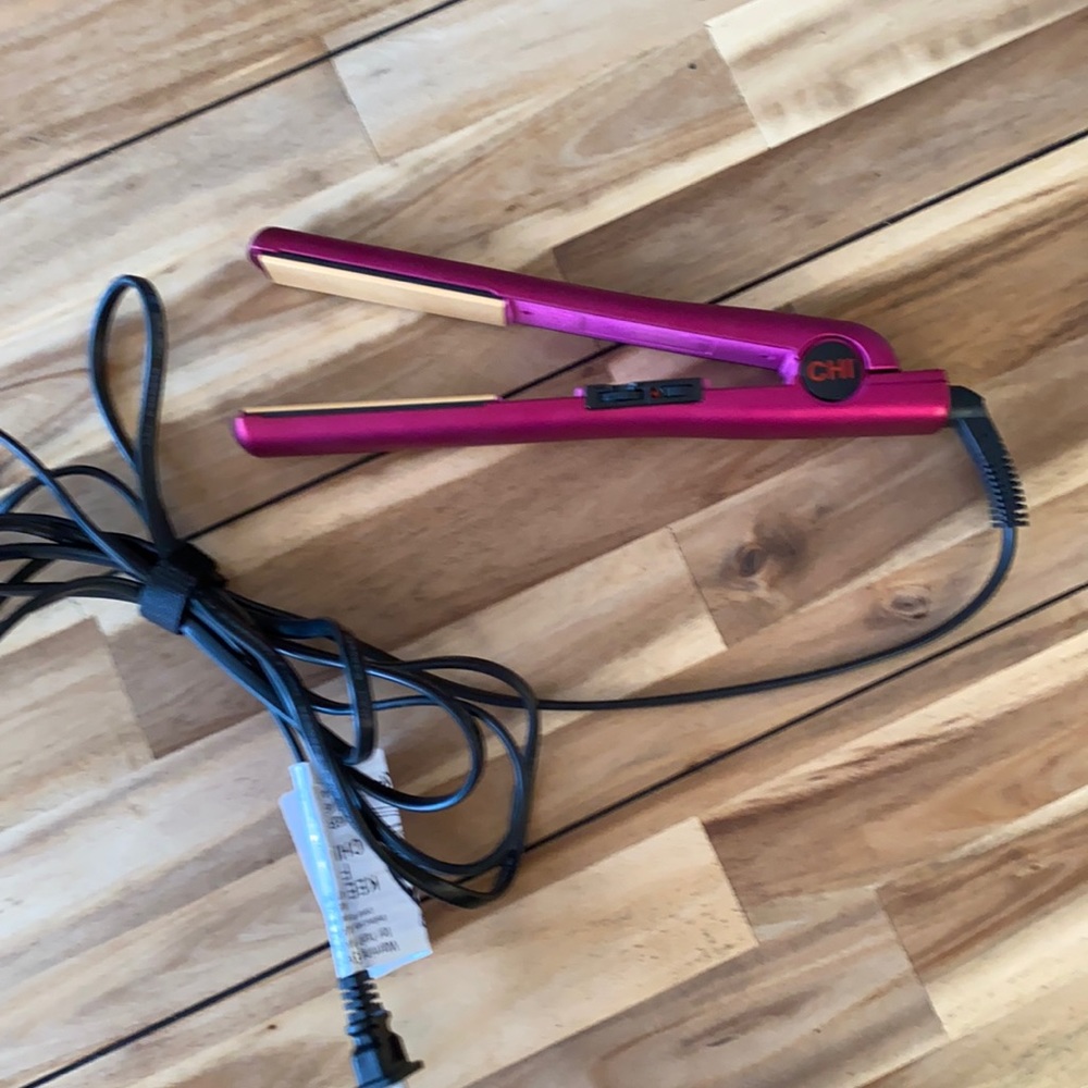 CHI straightener